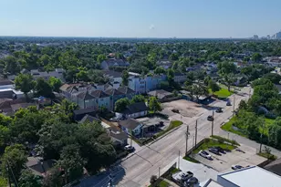 707 E 28th St, Houston, TX 77009 - Photo 15