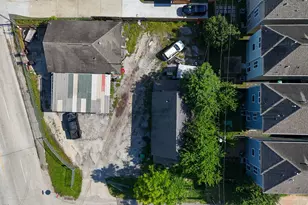 707 E 28th St, Houston, TX 77009 - Photo 17
