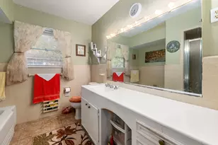 1811 Myrtle St, Liberty, TX 77575 - Photo 9