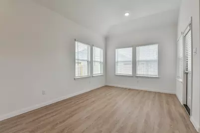 3011 King Oak Street, Baytown, TX 77251 - Photo 13