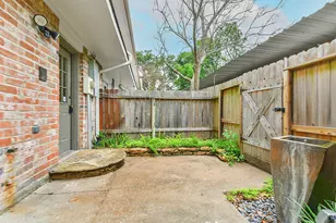 14122 Misty Meadow Ln, Houston, TX 77079 - Photo 5