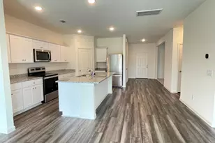 3122 Diamond Vw Ln, Angleton, TX 77515 - Photo 3