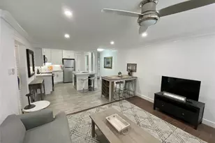 614 Kipling St St, Houston, TX 77006 - Photo 1