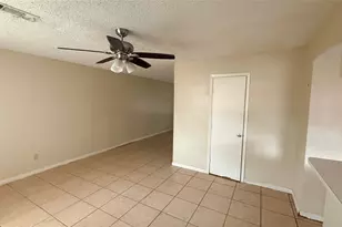 2155 Hazlitt Dr, Houston, TX 77032 - Photo 3