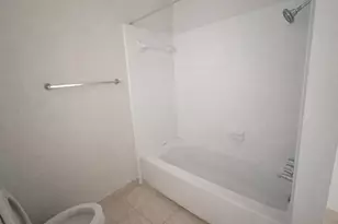 2155 Hazlitt Dr, Houston, TX 77032 - Photo 9