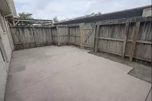 2155 Hazlitt Dr, Houston, TX 77032 - Photo 17