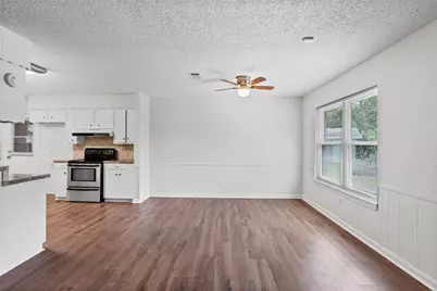 1717 Jones Street, Alvin, TX 77511 - Photo 9