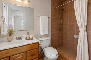 1717 Jones St, Alvin, TX 77511 - Photo 21