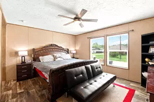 406 Baker Cir, Ames, TX 77575 - Photo 27