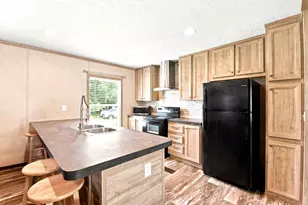 406 Baker Cir, Ames, TX 77575 - Photo 23