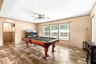 406 Baker Cir, Ames, TX 77575 - Photo 17