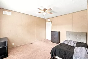 406 Baker Cir, Ames, TX 77575 - Photo 43