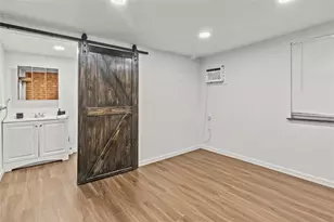 2202 Colonial Ct N, League City, TX 77573 - Photo 19