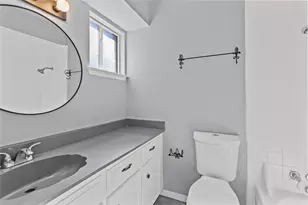 2202 Colonial Ct N, League City, TX 77573 - Photo 13