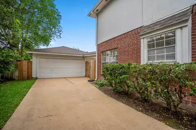 6614 Seinfeld Court, Houston, TX 77069 - Photo 39