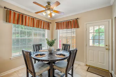 6614 Seinfeld Court, Houston, TX 77069 - Photo 11