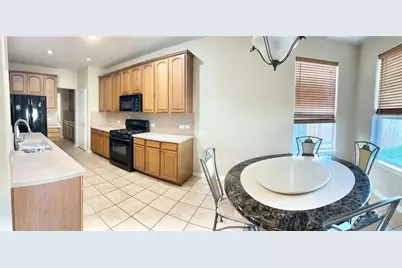 3723 Tumbling Falls Drive, Manvel, TX 77578 - Photo 9