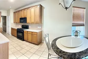 3723 Tumbling Falls Dr, Manvel, TX 77578 - Photo 9