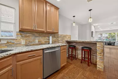 4045 Osby Drive, Houston, TX 77025 - Photo 11