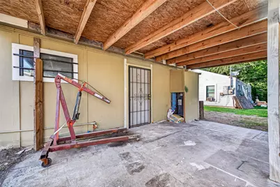 7323 Hurtgen Forest Road, Houston, TX 77033 - Photo 19