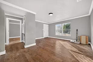 7323 Hurtgen Forest Rd, Houston, TX 77033 - Photo 7