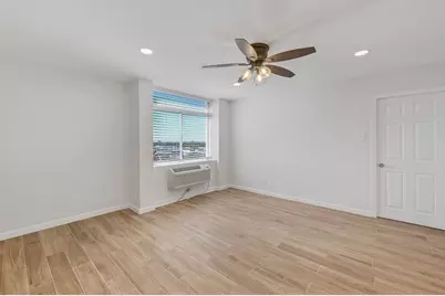 7520 Hornwood Drive #704, Houston, TX 77036 - Photo 15