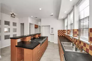 9803 Sage Lee Dr, Houston, TX 77089 - Photo 19