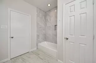 9803 Sage Lee Dr, Houston, TX 77089 - Photo 29