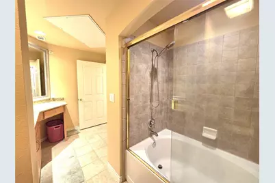 2400 McCue Road #325, Houston, TX 77056 - Photo 17