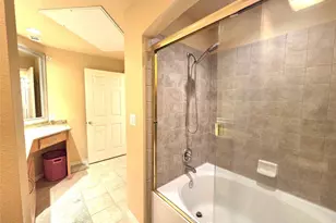 2400 McCue Rd, Houston, TX 77056 - Photo 17