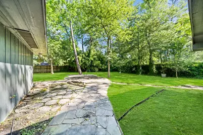 1317 Plantation Drive, Dickinson, TX 77539 - Photo 11