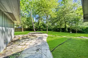 1317 Plantation Dr, Dickinson, TX 77539 - Photo 11