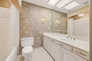 11747 Lakeside Pl Dr, Houston, TX 77077 - Photo 17
