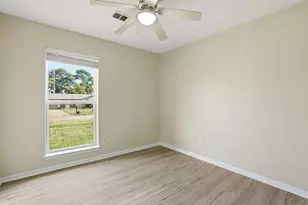 827 Parkhill St, Channelview, TX 77530 - Photo 13