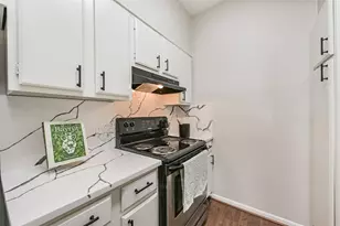 2001 Bering Dr, Houston, TX 77057 - Photo 9