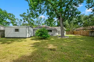 5514 Chantilly Ln, Houston, TX 77092 - Photo 31