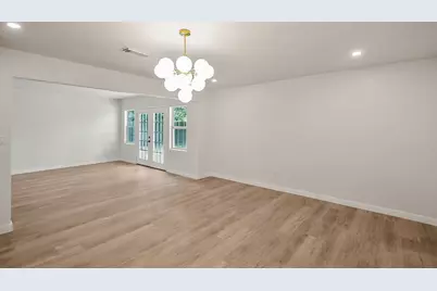 5514 Chantilly Lane, Houston, TX 77092 - Photo 11