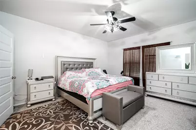 6802 Amber Cliff Lane, Rosenberg, TX 77469 - Photo 9