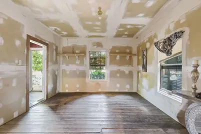 3814 Walker Street, Houston, TX 77023 - Photo 3