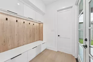 519 W 30th St, Houston, TX 77018 - Photo 17