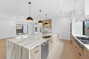 519 W 30th St, Houston, TX 77018 - Photo 15