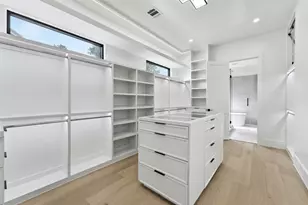 519 W 30th St, Houston, TX 77018 - Photo 23