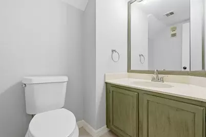 13419 Parkway Boulevard, Sugar Land, TX 77478 - Photo 17