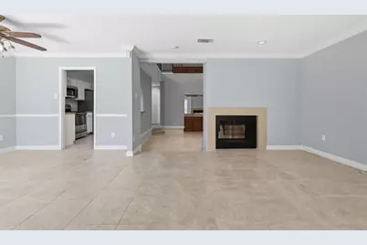 13419 Parkway Boulevard, Sugar Land, TX 77478 - Photo 5