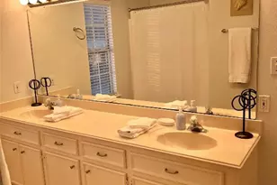 125 Marlin Ln, Freeport, TX 77541 - Photo 5