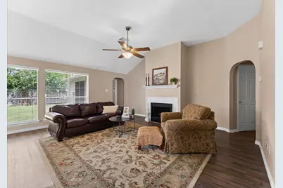 6318 Pleasant Stream Drive, Katy, TX 77449 - Photo 13