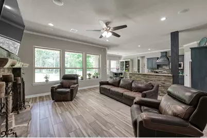 409 Ridgelake Scenic Drive, Montgomery, TX 77316 - Photo 13