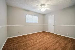 2016 Trixie Ln, Houston, TX 77042 - Photo 9