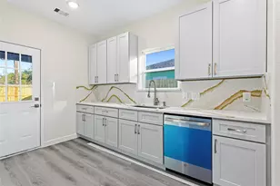 2315 Cedar St, Pearland, TX 77581 - Photo 7