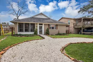 431 W Lake Shore Dr, Livingston, TX 77351 - Photo 3